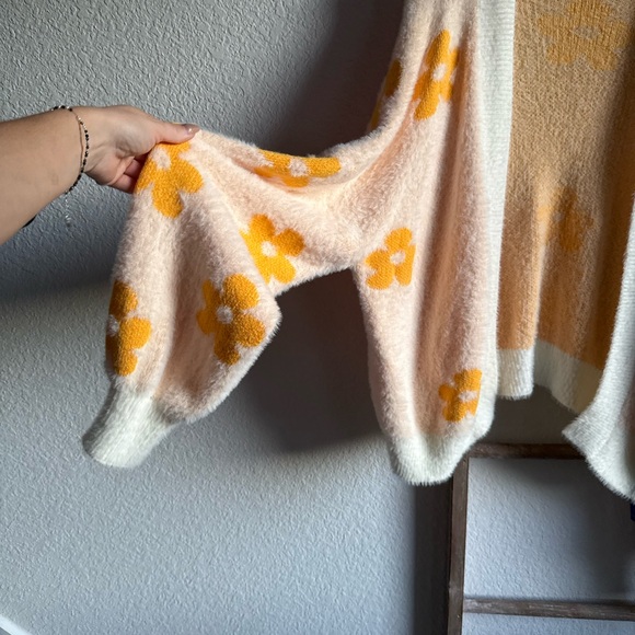 Chaou Yatou Daisy Eyelash Open Cardigan NWT Sz: Small - Picture 5 of 13